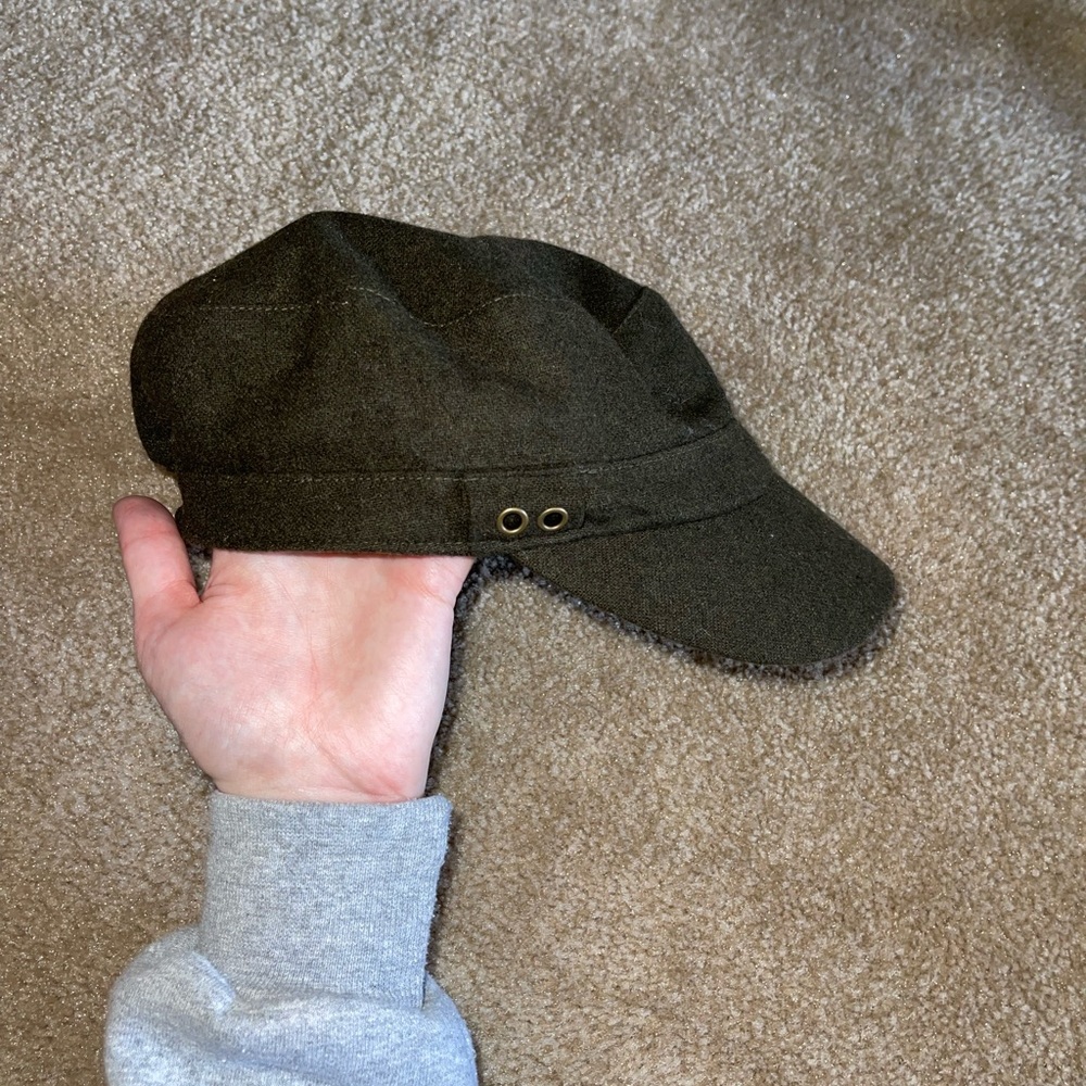 Baker boy hat